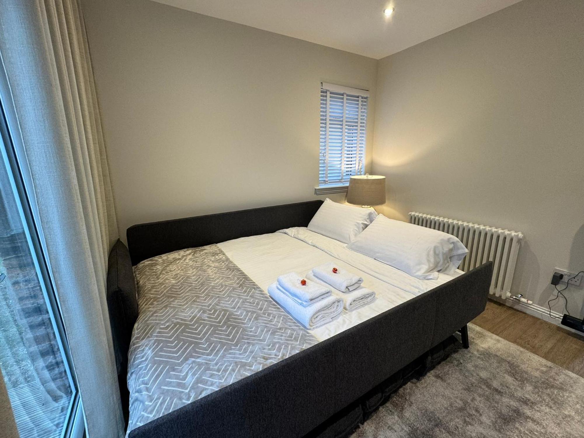 Luxury 2 Bedroom Cottage West Calder Exterior foto